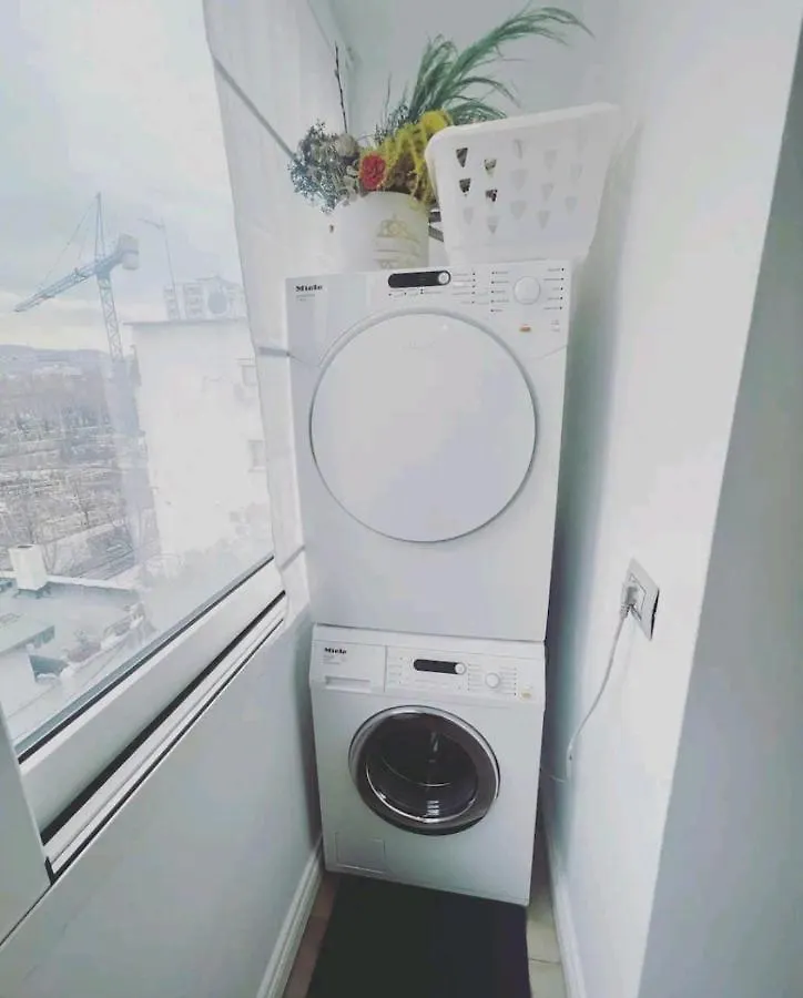 Cozy & Stylish Apartment Tirana 0*,